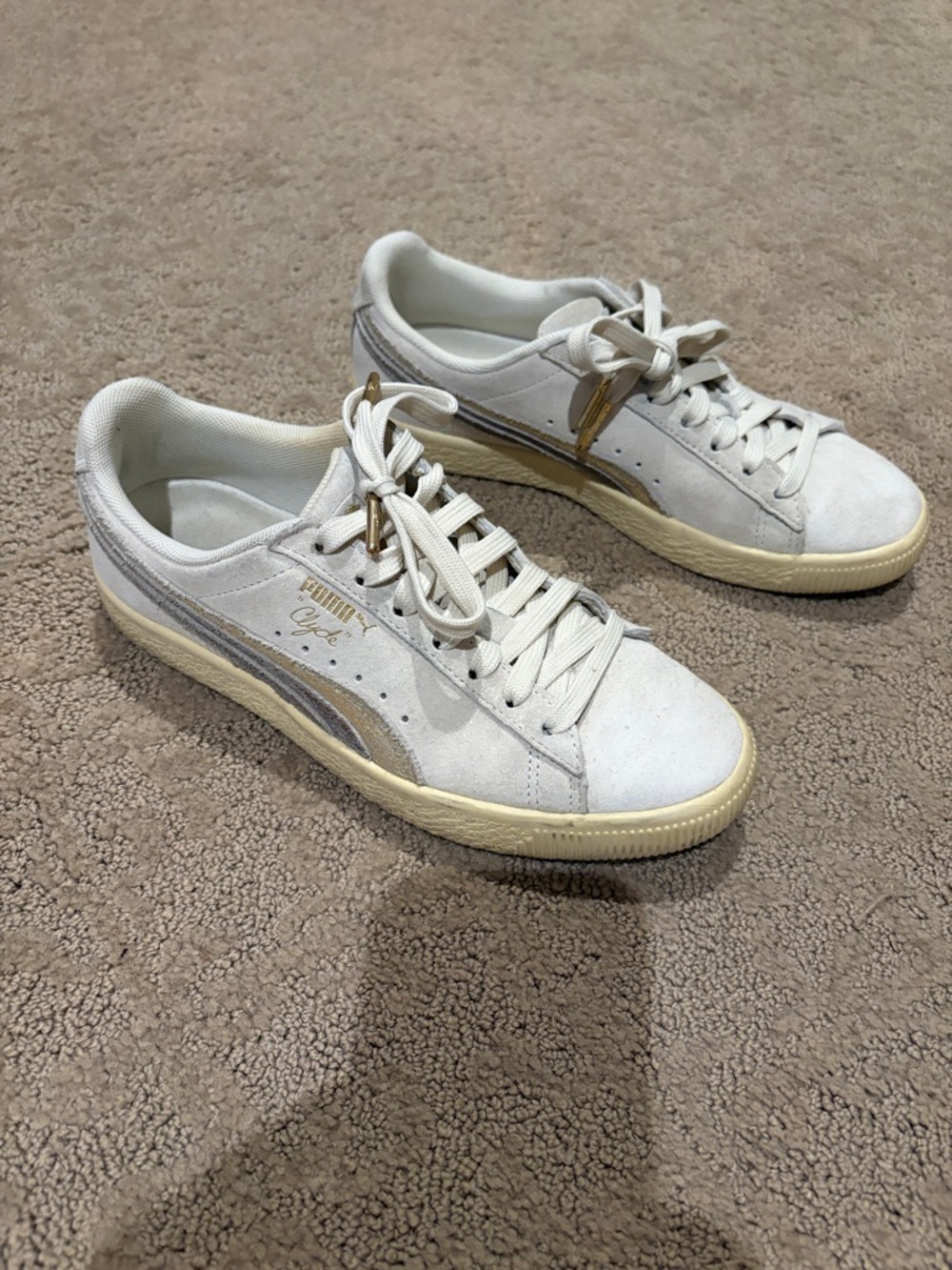 Puma Cream & Gray Suede Low-Top Sneakers with Gold Detail